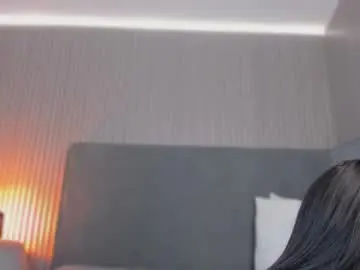 Emelie_89  live sex cam