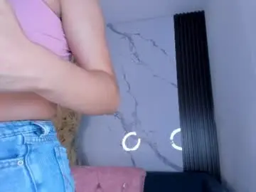 Irisfyre  live sex cam