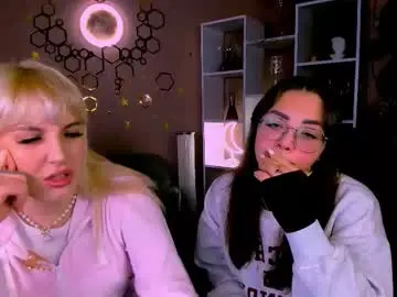 Ketti_metti  live sex cam