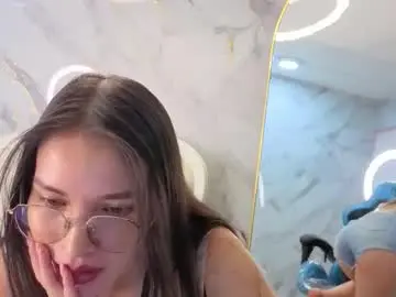Naya_a  live sex cam