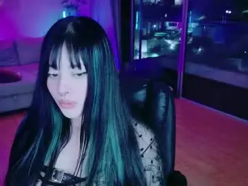 Nikkyblush  live sex cam