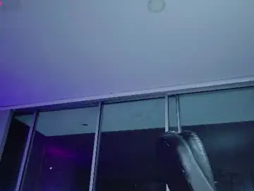 Nikkyblush  live sex cam