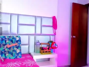 Ninaniicole  live sex cam