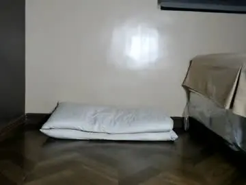 Shyeve2004  live sex cam