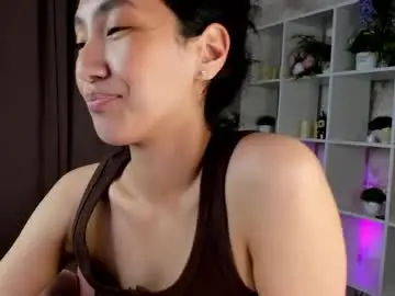 Yummy_lamii  live sex cam