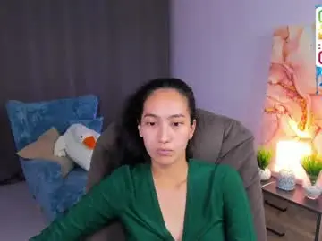 Yummy_lamii  live sex cam