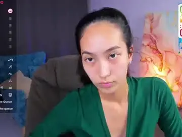Yummy_lamii  live sex cam