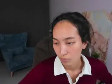 Yummy_lamii  live sex cam