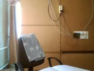 Alane26  live sex cam