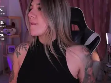 Ashleyvalirya  live sex cam