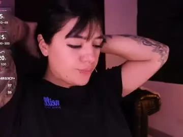 Ashleyvalirya  live sex cam