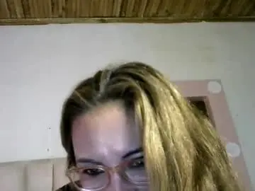 Gatubella00  live sex cam