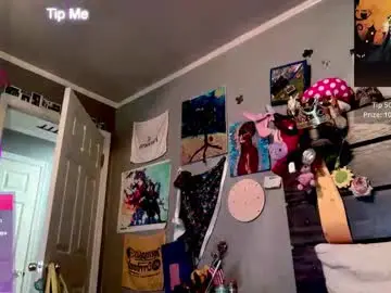 Honeydewhigh  live sex cam