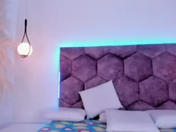 Kyliee_moore_  live sex cam