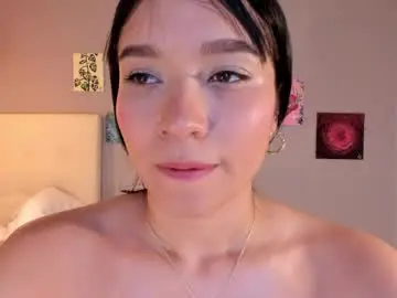 Maia_w10  live sex cam