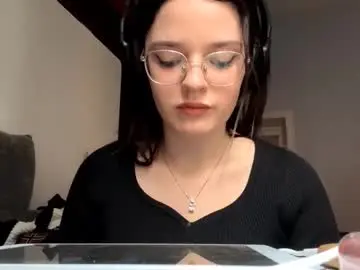 Melainehaynes  live sex cam