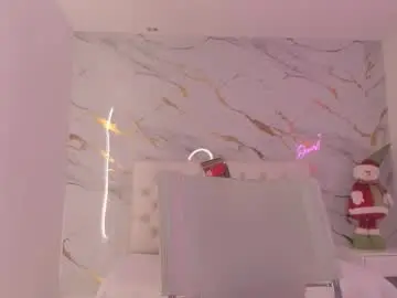 Mia_jonnees  live sex cam