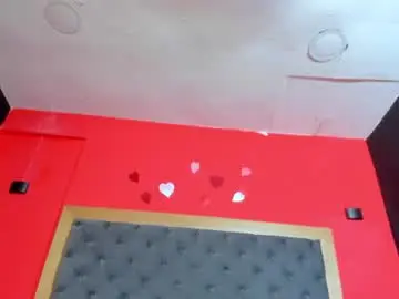 Rosyroos  live sex cam
