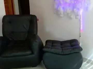 Saratrita  live sex cam