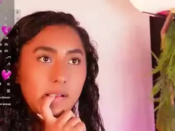 Soyjuliana19  live sex cam