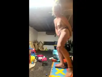Spangme1222  live sex cam