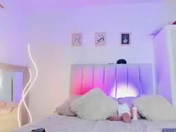 Sweetartemise  live sex cam