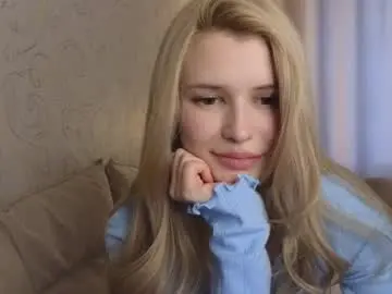 Yennaone  live sex cam