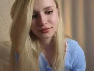 Yennaone  live sex cam