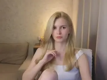 Yennaone  live sex cam