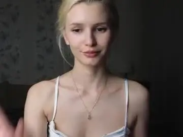 Yennaone  live sex cam