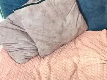 Brunette_candyy_  live sex cam