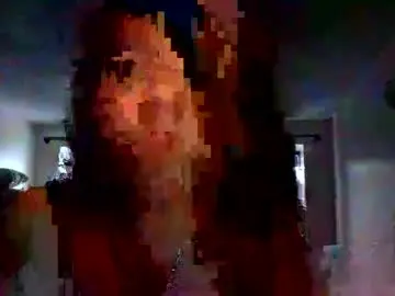 Dominicantootsies  live sex cam