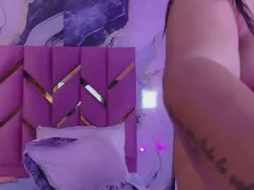 Dreamyymommy  live sex cam