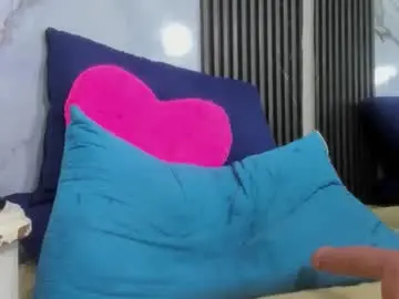 Hannmachinne  live sex cam