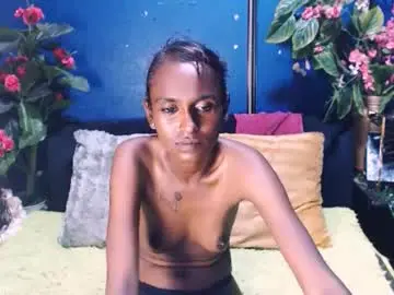 Indiansunshinexoxo  live sex cam