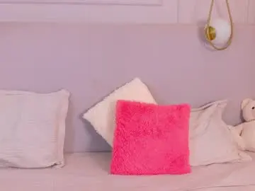 Josselynbrown  live sex cam