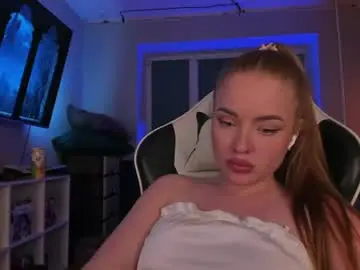Lisa_flirty  live sex cam