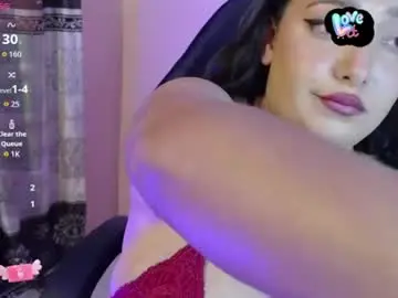 Lucibigtits  live sex cam