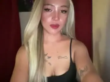 Makemesquirt_xxx  live sex cam