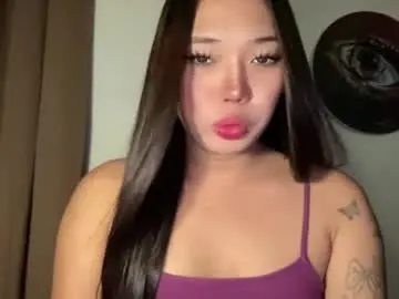 Makemesquirt_xxx  live sex cam