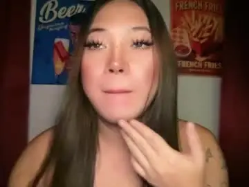 Makemesquirt_xxx  live sex cam