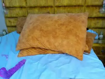 Skaymontiel  live sex cam