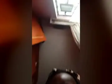 Trysha_babe  live sex cam