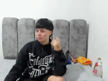 Bruno_cruz  live sex cam