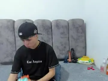 Bruno_cruz  live sex cam