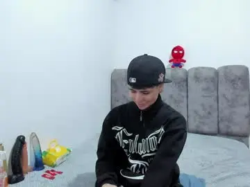 Bruno_cruz  live sex cam
