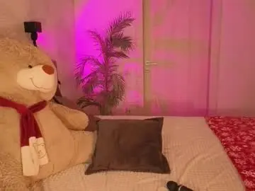 Caseykissing  live sex cam