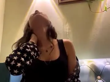 Elenemiyose  live sex cam