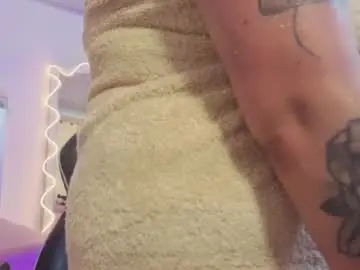 Lunakitty_tay  live sex cam