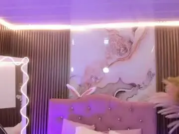 Lunakitty_tay  live sex cam